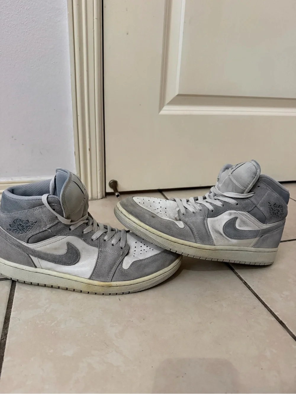 Jordan Men's High Top Sneakers Gray White